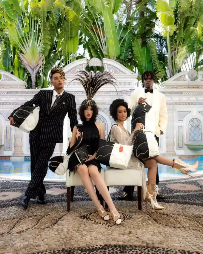 POCHETTE CROSSOVER SHARK SPLIT QUILT LIVELED UP POCHETTE CROSSOVER SHARK SPLIT QUILT LIVELED UP