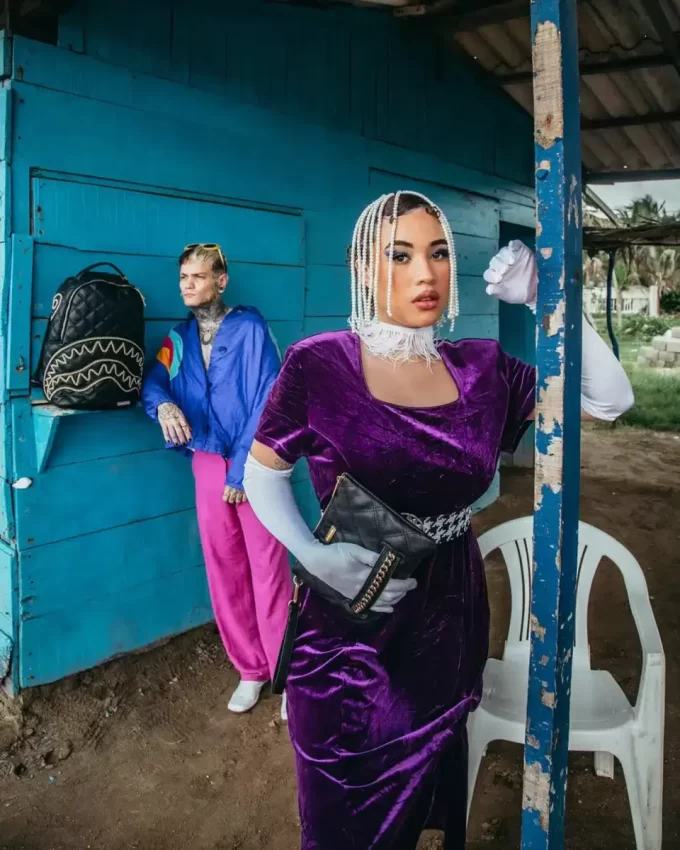 POCHETTE TRACOLLA CON CATENA DORATA SHARK NOIR QUILT POCHETTE TRACOLLA CON CATENA DORATA SHARK NOIR QUILT