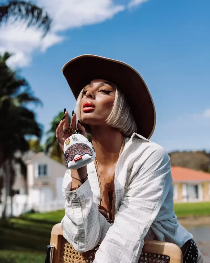 PORTACHIAVI CON ZAINO “FACCIAMO UN PO’ DI RUMORE”