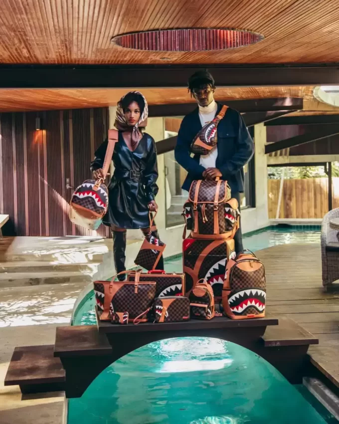 PORTAFOGLIO HENNY AIR TO THE THRONE PORTAFOGLIO HENNY AIR TO THE THRONE