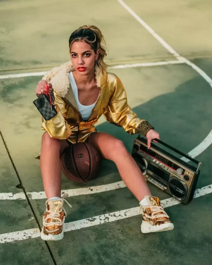 PORTAFOGLIO NERO HENNY