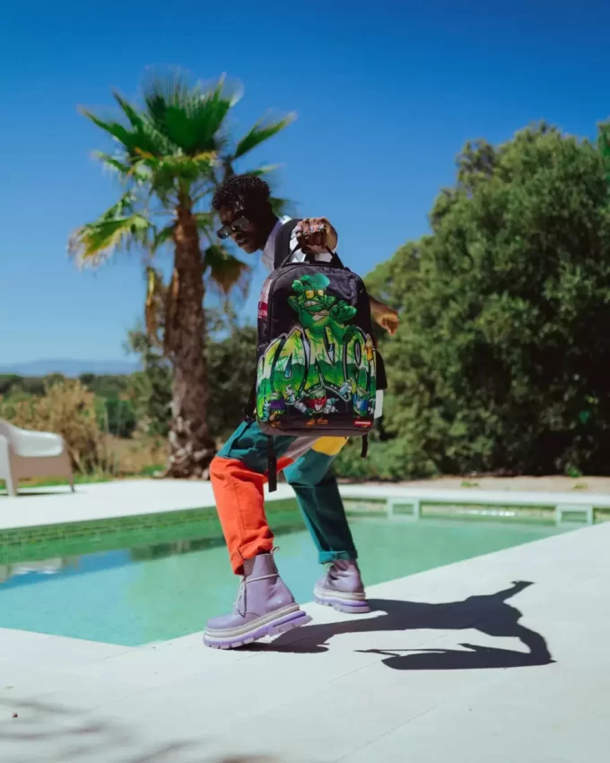 PROPRIETÀ PRIVATA (DLXR) PROPRIETÀ PRIVATA (DLXR)