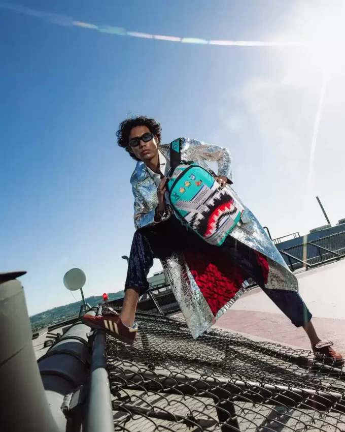 PULIZIA LO ZAINO DELLA TUA SCRIVANIA