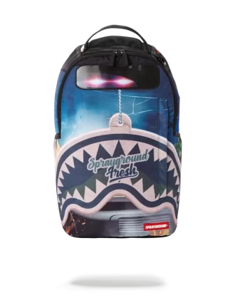 QUELLO ZAINO CHE PUZZA DI MACCHINA NUOVA