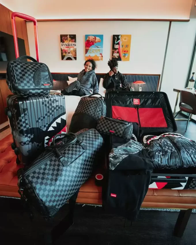 3AM SHARKNAUTICS BAGAGLIO FULL-SIZE DA 29,5″