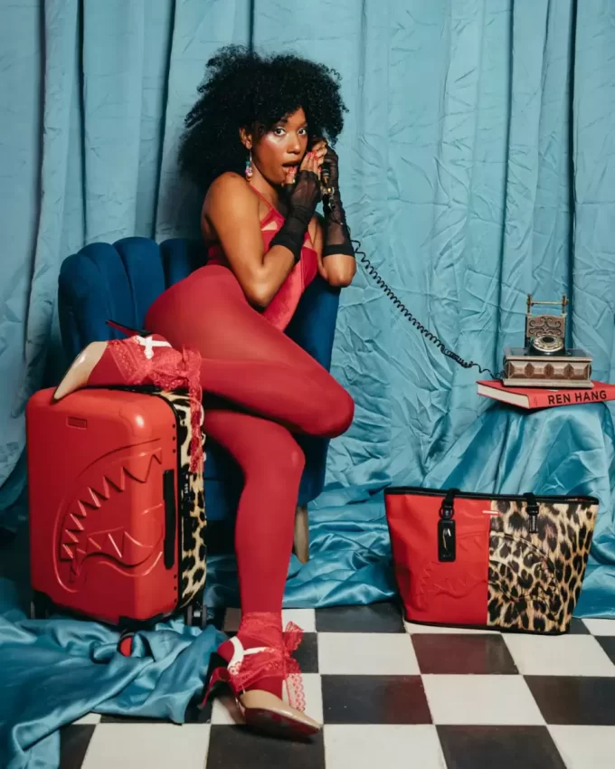 SHARK MILES ALL’ORA BAGAGLIO A MANO SHARKITECTURE