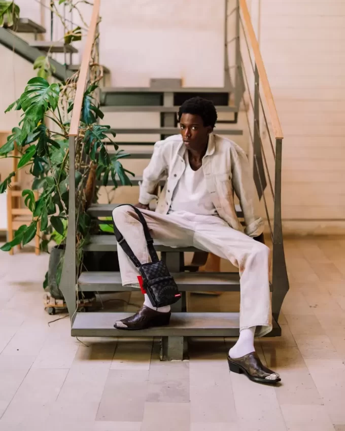 SLING PER IL CONTROLLO DELLE GOCCE DEI POSTUMI DELLA SBRONZA