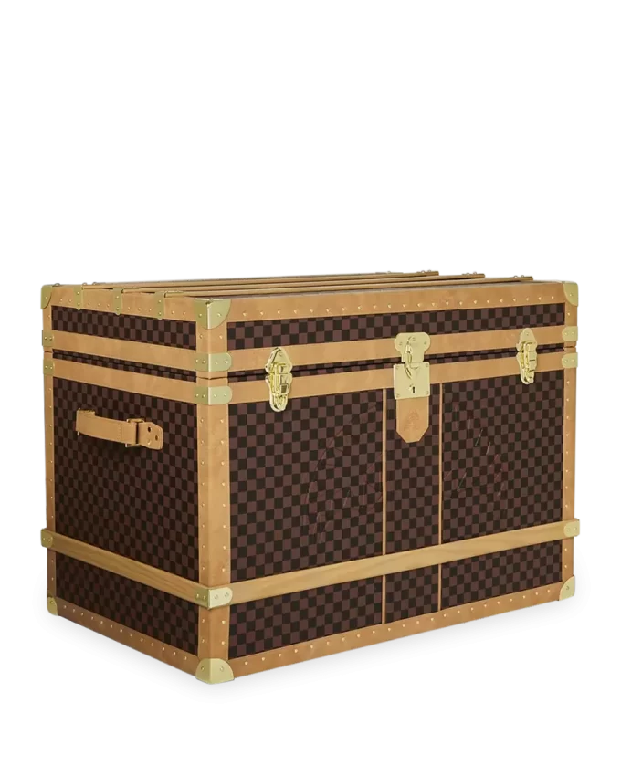 SQUALI DI HENNYVILLE NEL BAULE DI PARIGI