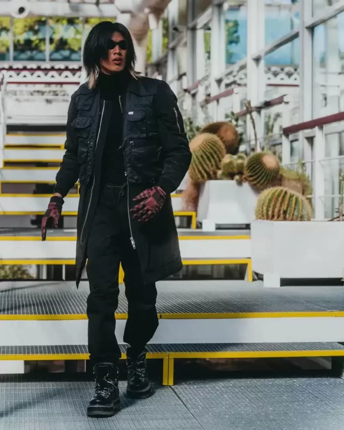 XTC SHARKS IN GUANTI PARIGI