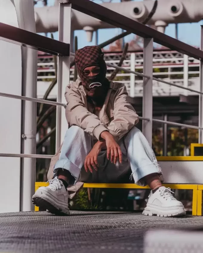 XTC SHARKS IN PARIS SCI MASCHERA