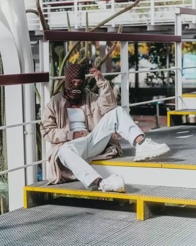 XTC SHARKS IN PARIS SCI MASCHERA