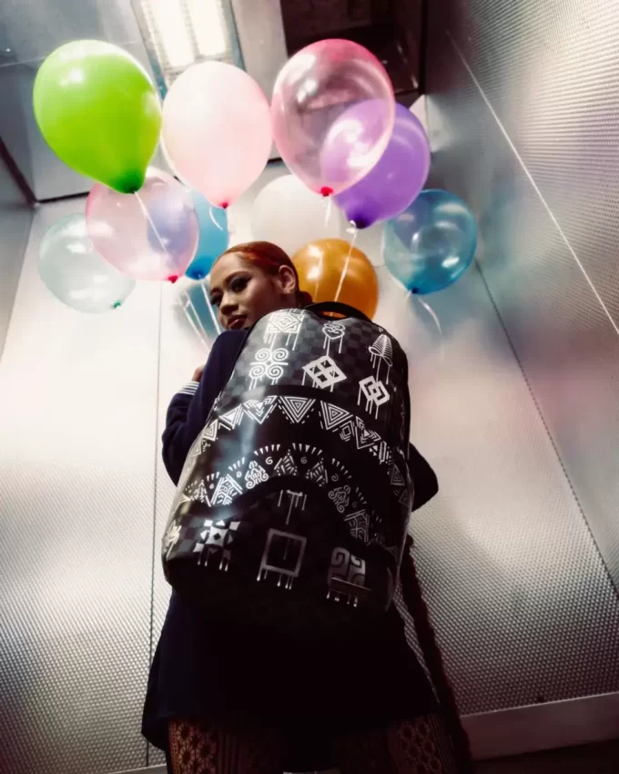 ZAINO AFRICAN INTELLIGENCE 9 POWER GLYPHICS – COLLABORAZIONE SANDFLOWER