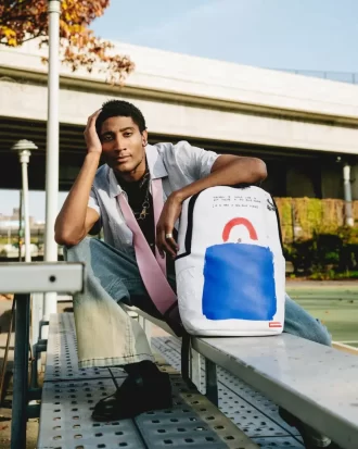 ZAINO ARTISTICO CON BORSA BLU GRANDE DI KEITH HARING