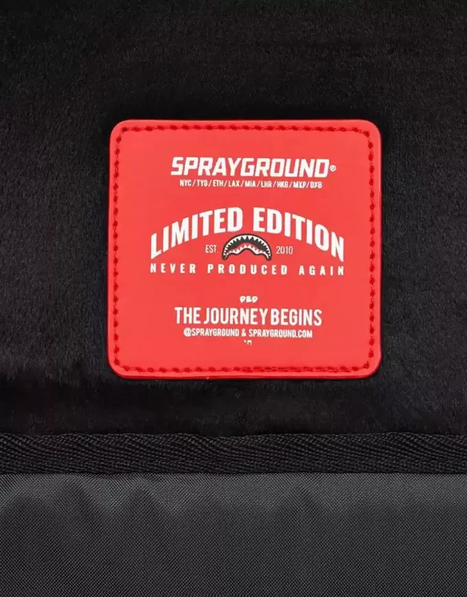 CENTO SQUALI IN PIEDI CENTO SQUALI IN PIEDI