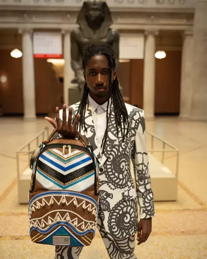 ZAINO CON COPRICAPO MET KUBA KINGDOM