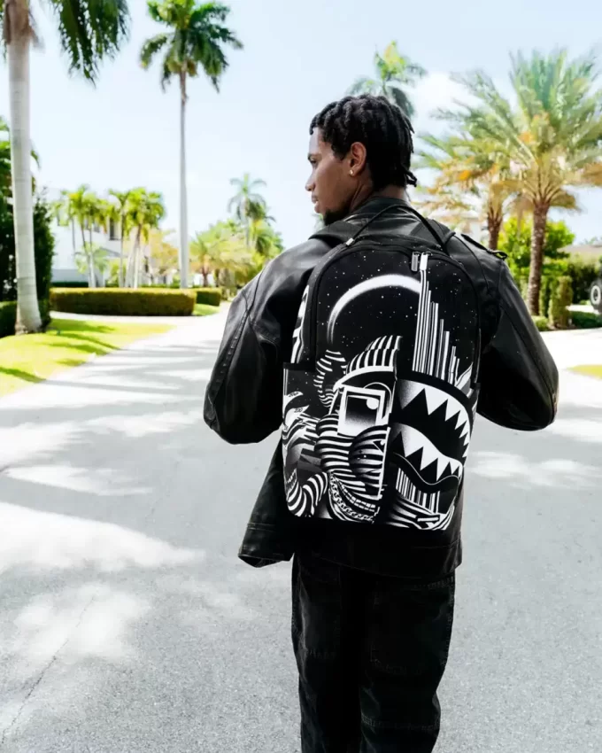 ZAINO PARALLEL UNIVERSE BEAR SHARK DLXR