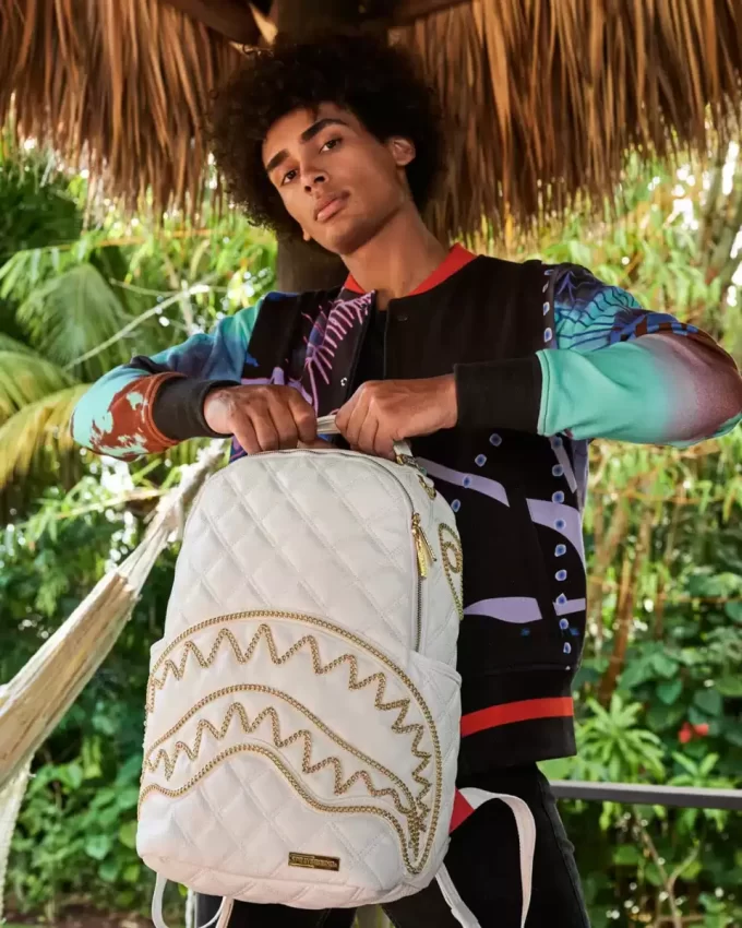 ZAINO RIVIERA LE BLANC CON CATENA DORATA E SQUALO (DLXV)