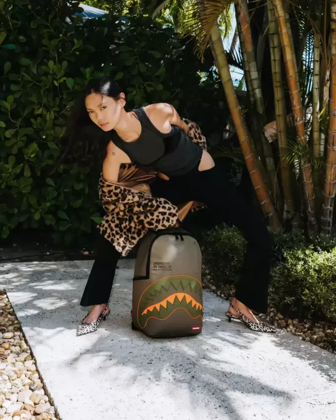 ZAINO SHARK CENTRAL AIRBORNE