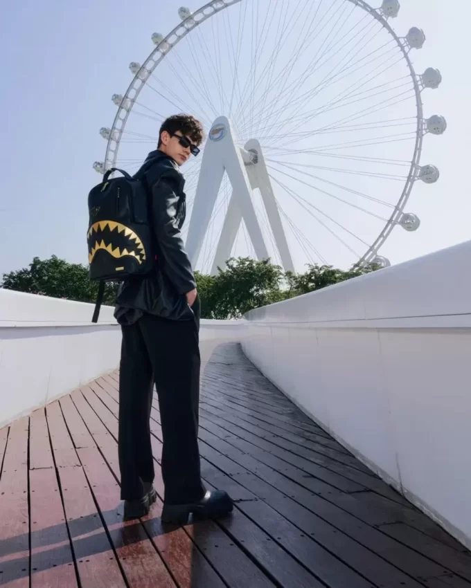 ZAINO SHARK CENTRAL GILDED BITE