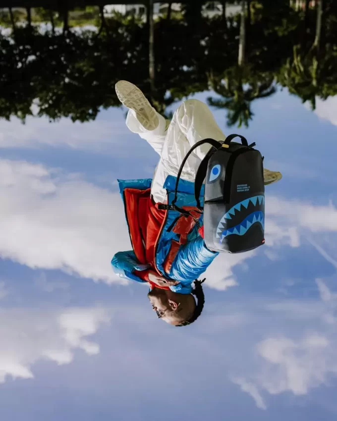 ZAINO SHARK CENTRAL LATE ARRIVAL DLXSV