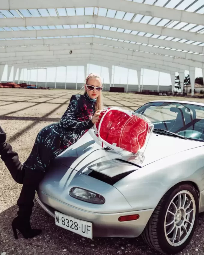 ZAINO SHARKS IN PARIS CLARITY ZAINO SHARKS IN PARIS CLARITY