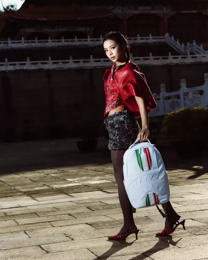 ZAINO SHARKS IN PARIS GT ITALIA