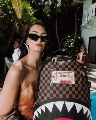 ZAINO SMARRITO SHARKS IN PARIS