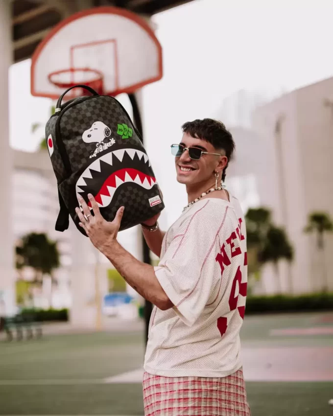 ZAINO SNOOPY SHARK RICH