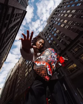 ZAINO TRANSFORMERS PROTECT THE PLANET DLXSV