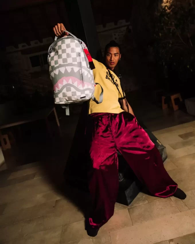 ZAINO VANQUISH CREAM DLXSV